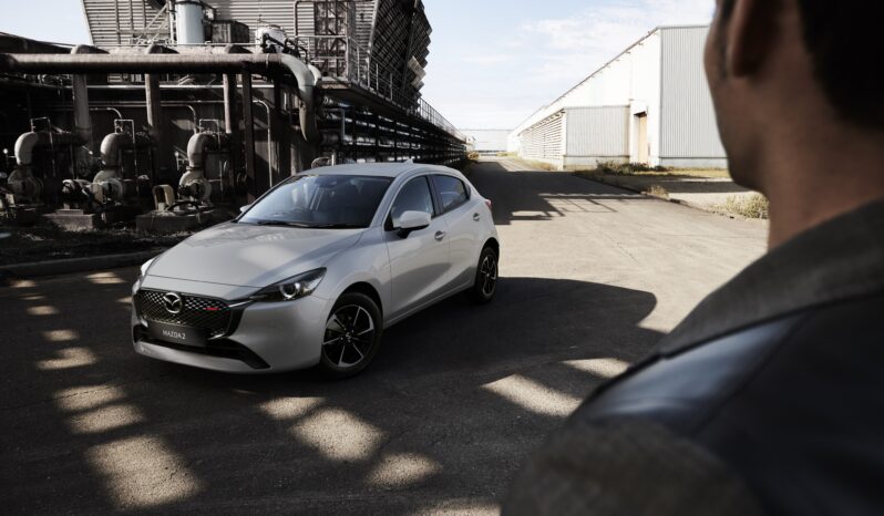 
								New Mazda 2 full									