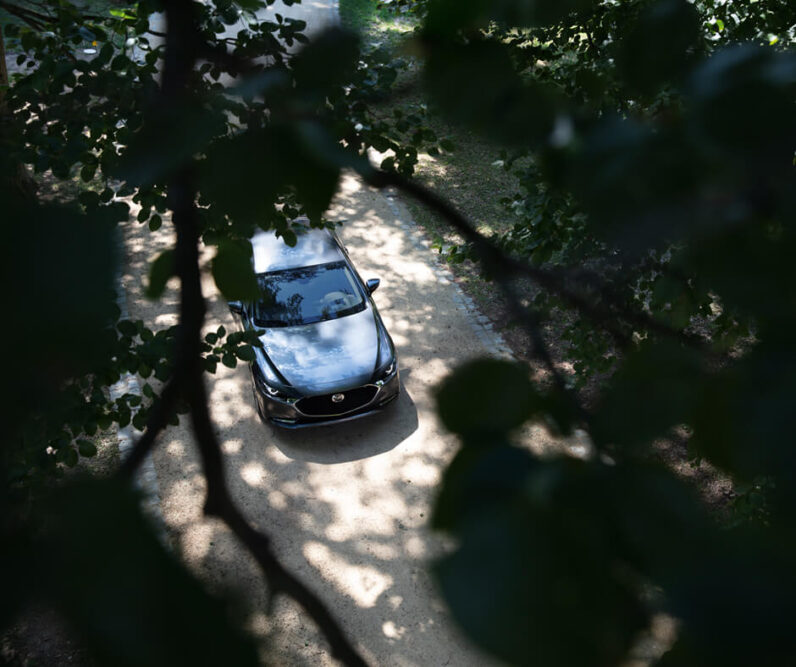 
								New Mazda 3 Sedan full									