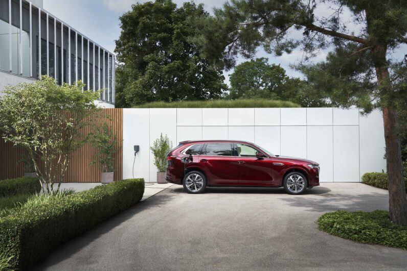 
								New Mazda CX-80 PHEV full									